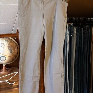 Woman’s Lee Pants
